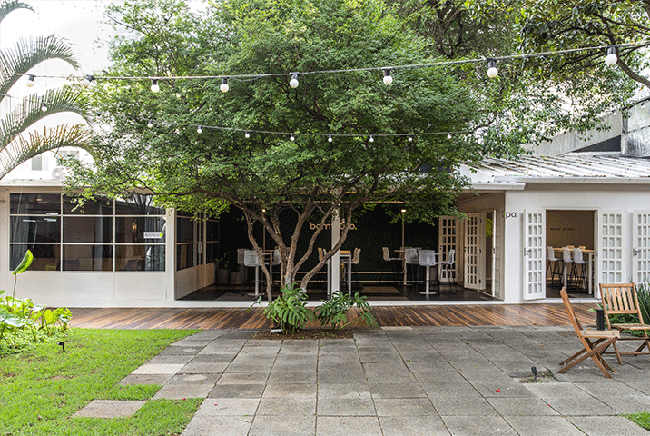 Escritório Bomtrato, corporativo,jardim, área externa.